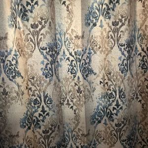 3 large curtain panels, 2 curtain rods